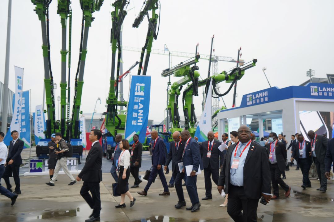2025長(zhǎng)沙國(guó)際工程機(jī)械展,藍(lán)海智能的四大智能產(chǎn)品引爆展區(qū)(圖2) 2025長(zhǎng)沙國(guó)際工程機(jī)械展,藍(lán)海智能的四大智能產(chǎn)品引爆展區(qū)(圖2)