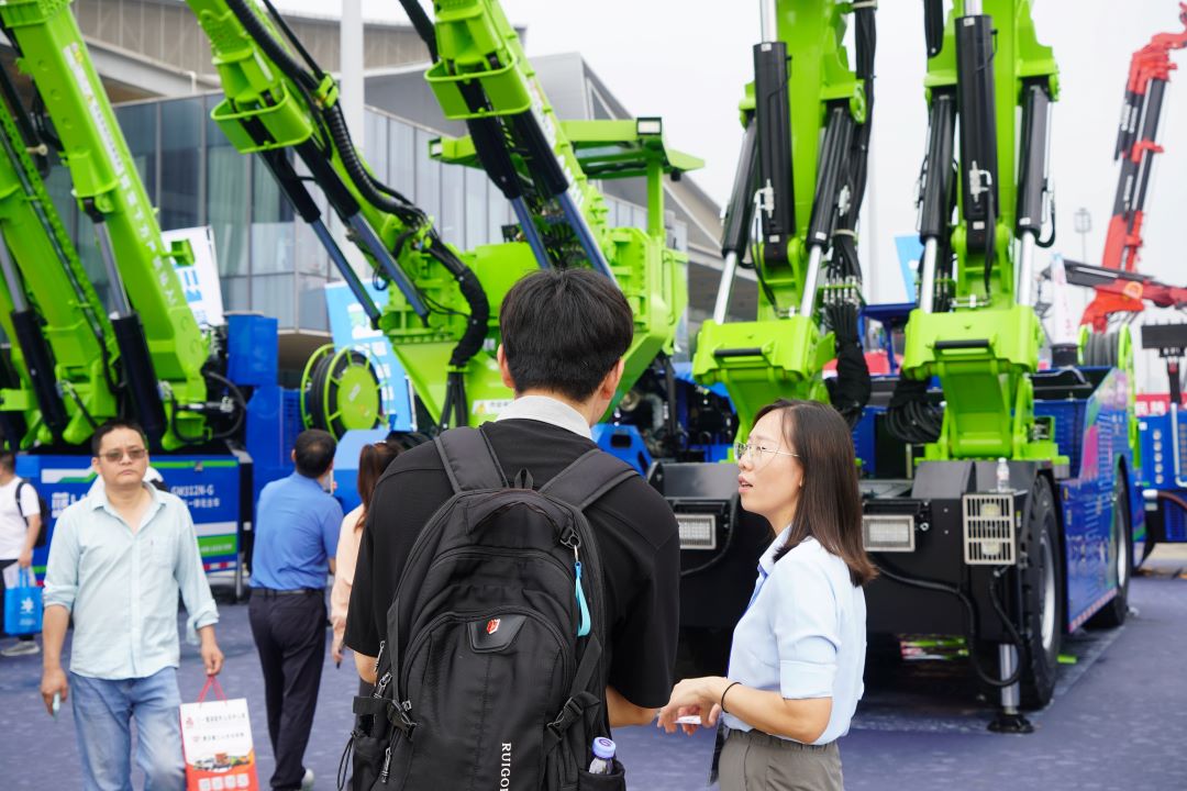 2025長(zhǎng)沙國(guó)際工程機(jī)械展,藍(lán)海智能的四大智能產(chǎn)品引爆展區(qū)(圖6) 2025長(zhǎng)沙國(guó)際工程機(jī)械展,藍(lán)海智能的四大智能產(chǎn)品引爆展區(qū)(圖6)